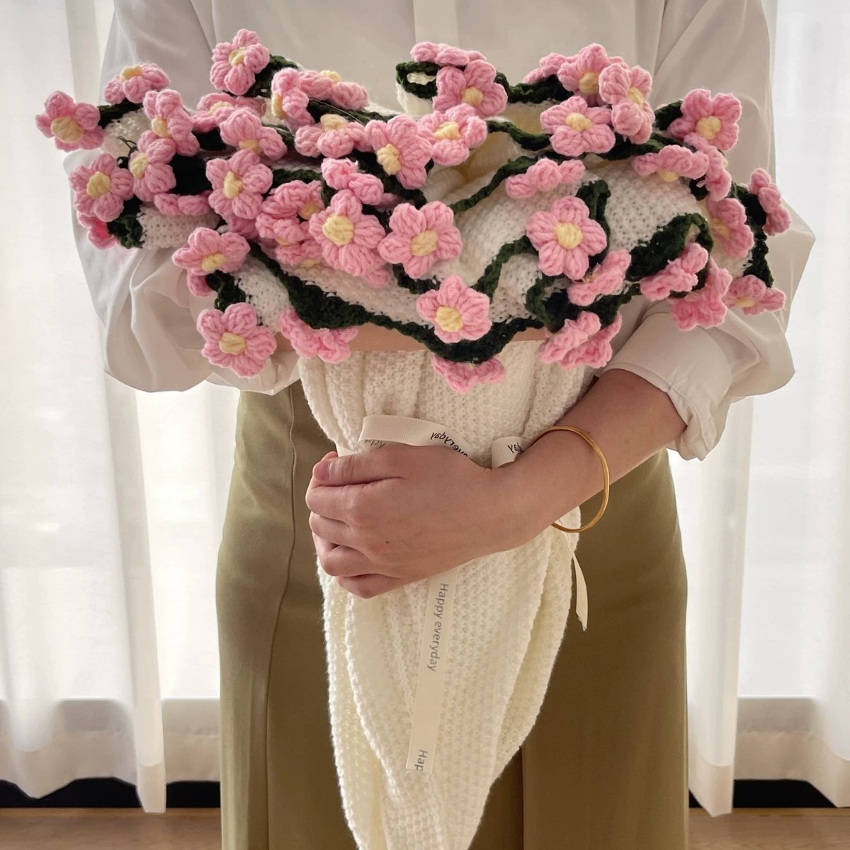Ovornix Bouquet Blanket: The Most Loving Gift for Mom or Your Girlfriend