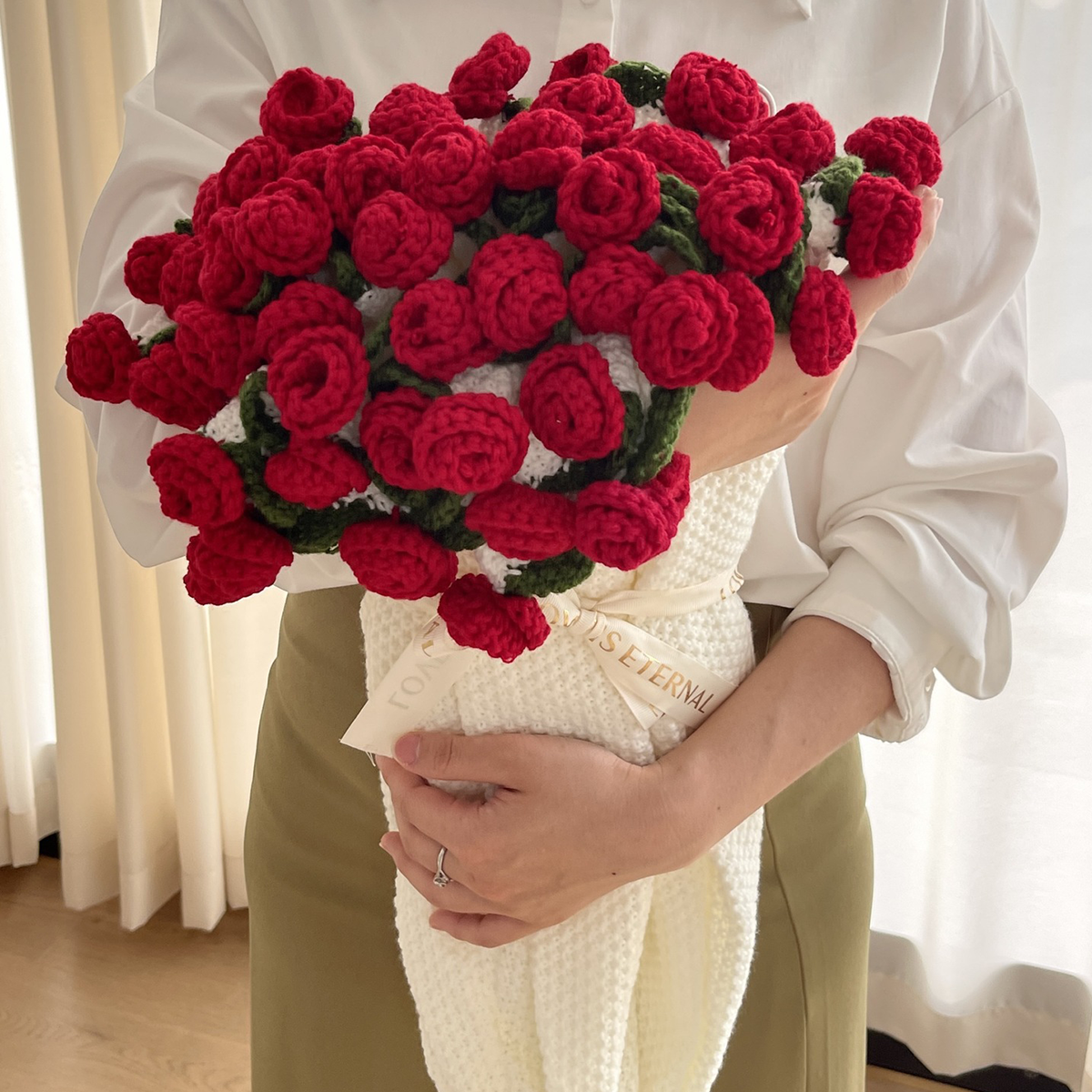Ovornix Bouquet Blanket: The Most Loving Gift for Mom or Your Girlfriend