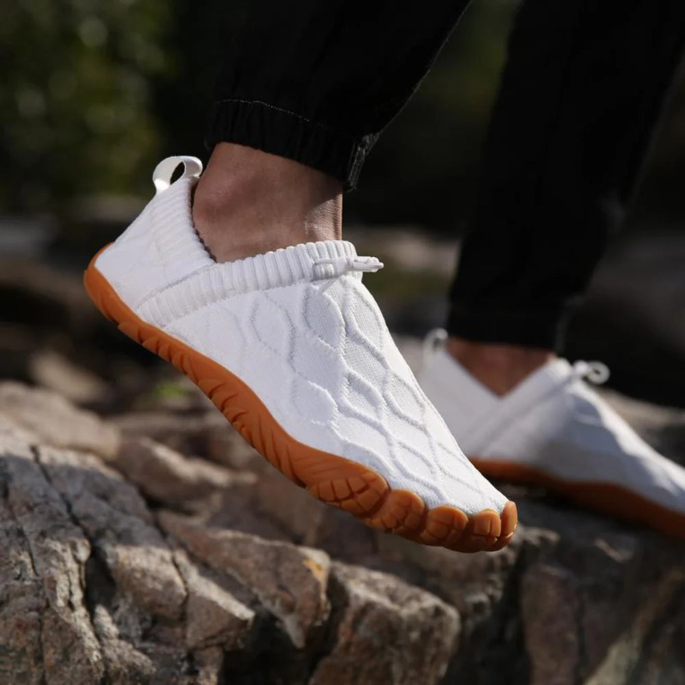 Soft sole non-slip walking sneakers suitable for indoor and outdoor use
